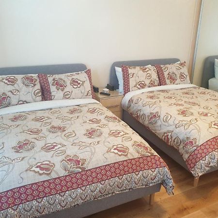 London Luxury Apartments 5 Min Walk From Ilford Station, With Free Parking Free Wifi Екстер'єр фото