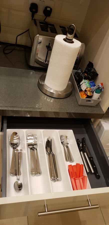 London Luxury Apartments 5 Min Walk From Ilford Station, With Free Parking Free Wifi Екстер'єр фото